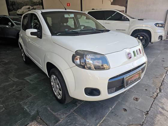 FIAT UNO 1.0 EVO VIVACE 8V FLEX 4P MANUAL FIAT UNO 1.0 EVO VIVACE 8V FLEX 4P MANUAL